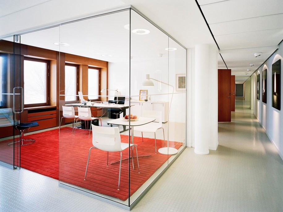 Office at Statens Kulturraad with acoustic ceiling in corridor